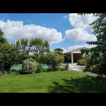 La Avec Piscine *