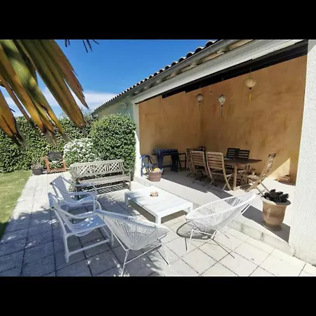 La Avec Piscine