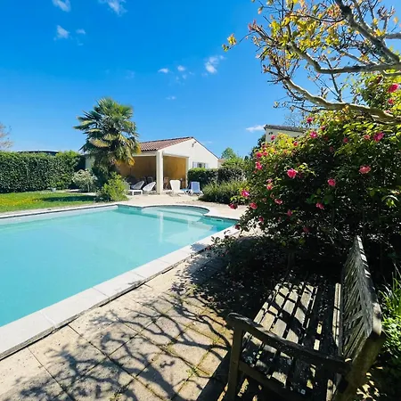 La Avec Piscine *