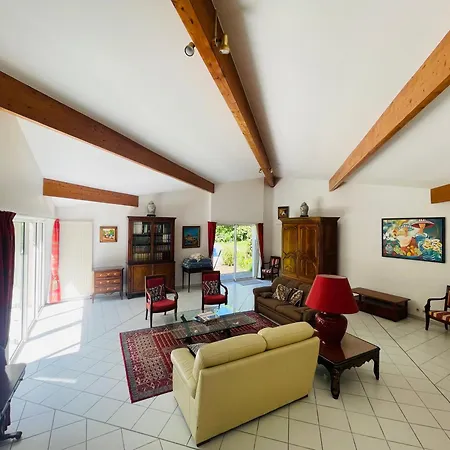 Villa La Avec Piscine