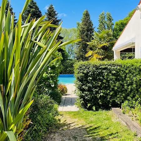 La Avec Piscine * Saint-Georges-des-Coteaux