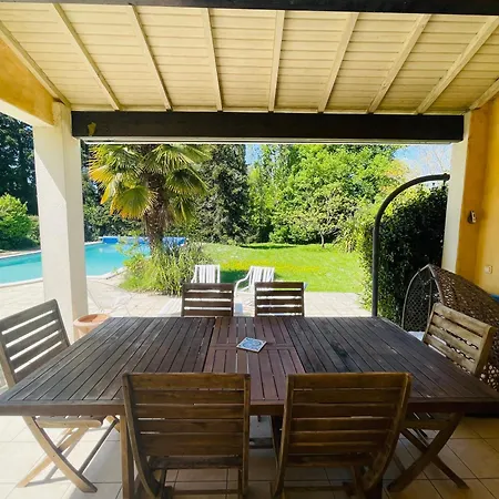 La Avec Piscine